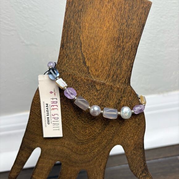 NWT Free Spirit Peyote Bird Purple & Silver Beaded Stretchy Bracelet Pearl - Picture 3 of 6